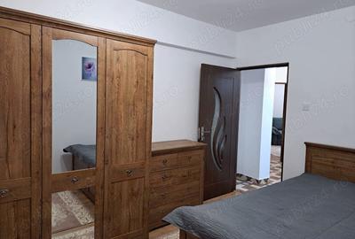 Apartament cu 3 camere semidecomandat în Târgu Cucu - 5