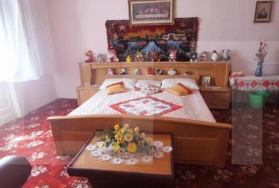 Apartament de vanzare, 4 camere, 201 mp, spatios, ultracentr - 2