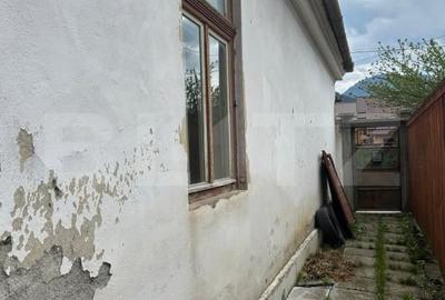 De vanzare teren generos cu casa, zona centrala, Sacele - 2
