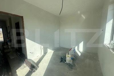 Casă cu 7 camere cu Teren 502 Mp în Titulescu - 10