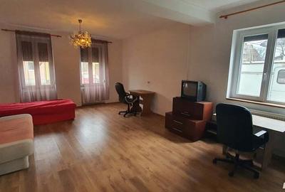 Casă în Fratelia - 1