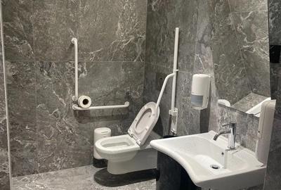 Spațiu comercial, de 280 mp, în Nord - 6