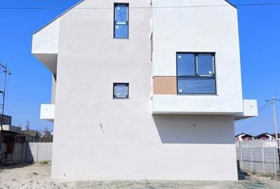 Casă cu 5 camere cu Teren 250 Mp în Central