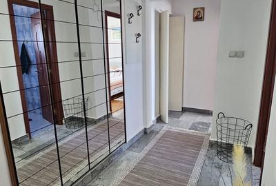 Apartament cu 2 camere semidecomandat, mobilat în Central - 2