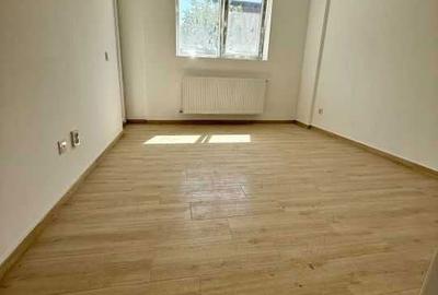 Garsonieră decomandată în Militari - 2