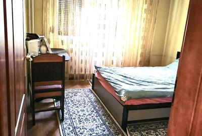 Apartament cu 3 camere decomandat în Rahova - 2