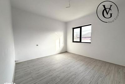 Casă cu 4 camere în Central - 2