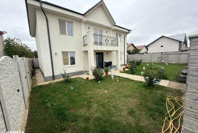 Casă cu 5 camere cu Canalizare în Central - 12