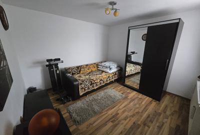 Casă cu 3 camere în Satu Nou - 4