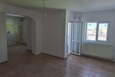 Apartament cu 3 camere decomandat în 1 Decembrie - 5