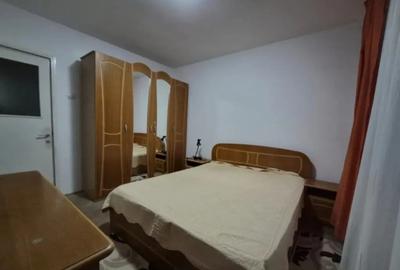 Apartament cu 2 camere decomandat în Tomis II - 4