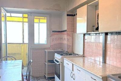 Apartament 3 camere I de renovat - Sos Colentina, Mol Col... - 3