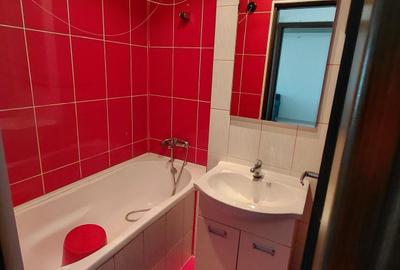 Apartament cu 3 camere decomandat în Berceni - 3