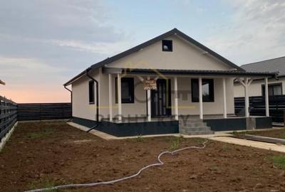 Casă individuală cu 3 camere cu Teren 300 Mp în Joița - 1