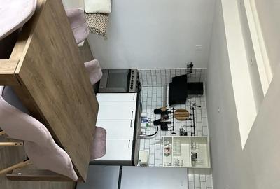 Casă cu 4 camere în Central - 2