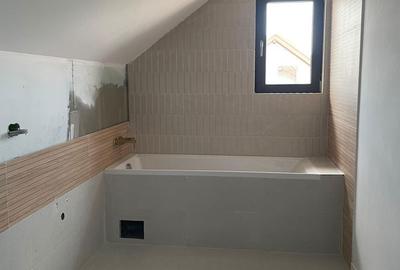 Casă cu 4 camere cu Teren 300 Mp în Central - 4