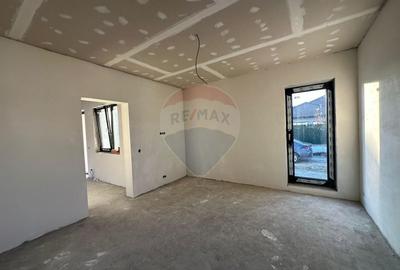 DE VANZARE - CASA MODERNA - alege finisaje - 4