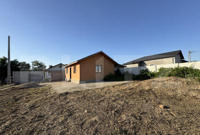 Casă cu 2 camere cu Teren 481 Mp în Malu Mare - 25