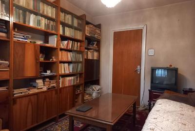 Apartament cu 3 camere decomandat în Bucur Obor