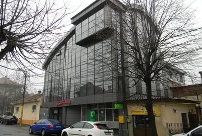 Birou, de 22 mp, în Capitol - 1