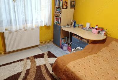 Apartament cu 3 camere semidecomandat în Central - 7