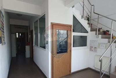 Spa?iu comercial 840 mp de vanzare in zona Brestei - 33