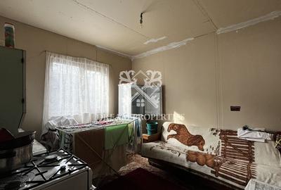 Casa individuala 6 camere, teren 700 mp, zona Dezmir - 9