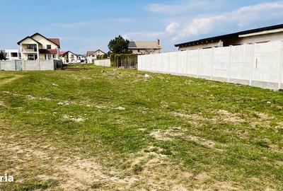 Teren de 1298 mp, în Central - 2