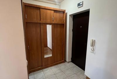 Garsonieră nedecomandată în Apărătorii Patriei - 2