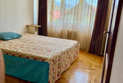 Inchiriez apartament 2 camere langa centru Brasov Inchiriez apartament 2 camere langa centru Brasov - 1