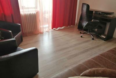 Garsonieră decomandată în Nicolina - 4