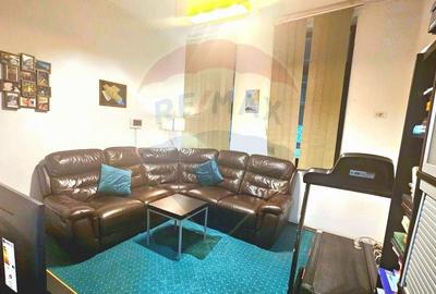 Casa 15 camere de vanzare zona Universitate + spatiu comercial parter - 21