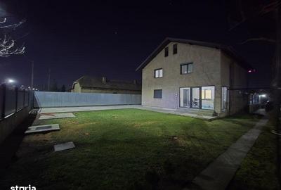 Casă cu 4 camere cu Teren 240 Mp în Cobadin - 2