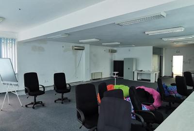 Inchiriere spatiu de birouri, zona Centrala, 140 mp. la 9,5 Eur/mp. - 2