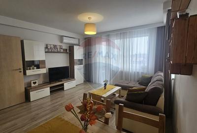 Apartament cu 3 camere decomandat, mobilat în Tractorul - 3