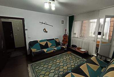 Apartament cu 2 camere semidecomandat, mobilat în Podu Roș - 2