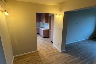 Apartament cu 3 camere decomandat în Burdea - 2
