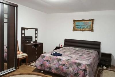 Casa la 11 km de ploiesti - 1