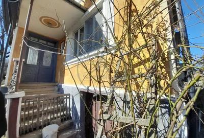 Casă cu 3 camere cu Canalizare în Central - 3