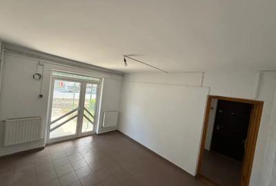 Spațiu comercial, de 58 mp, în Central - 1