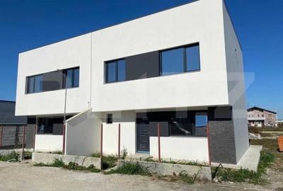 Apartament cu 6 camere decomandat în Sud-Est