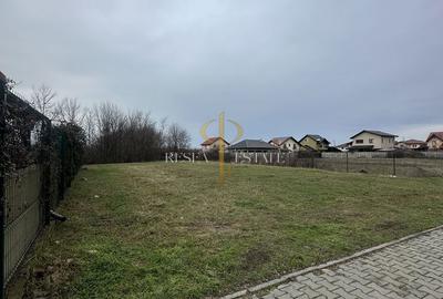 Teren de 866 mp, în Ciarda Roșie - 2