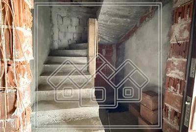 Casă individuală cu 6 camere cu Canalizare în Avrig - 13