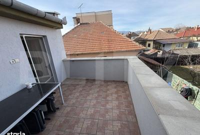 Casă cu 4 camere cu Teren 232 Mp în Central