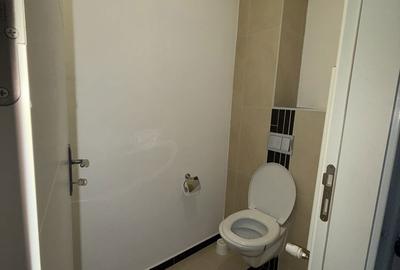 Apartament cu 2 camere decomandat în Victoriei - 2