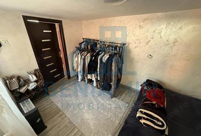 Casă cu Teren 120 Mp în Craiovița Nouă - 2