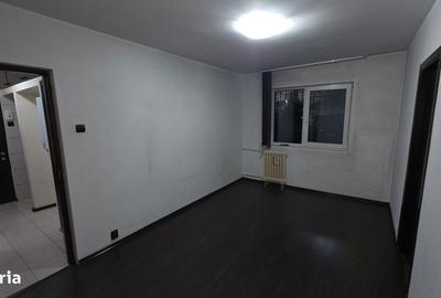 Apartament cu 2 camere semidecomandat în Km 4 - 4