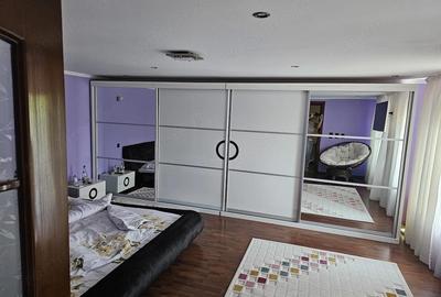 Casă cu Teren 300 Mp în Central - 5