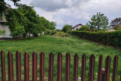 Teren Construcții intravilan de 1061 mp, în Vânători - 4