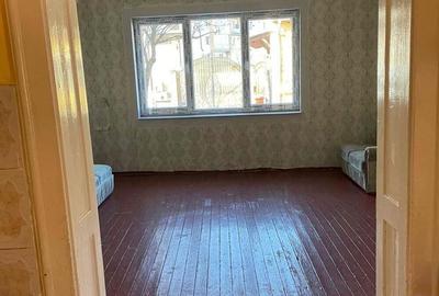 Casă cu 2 camere cu Teren 430 Mp în Semicentral - 2